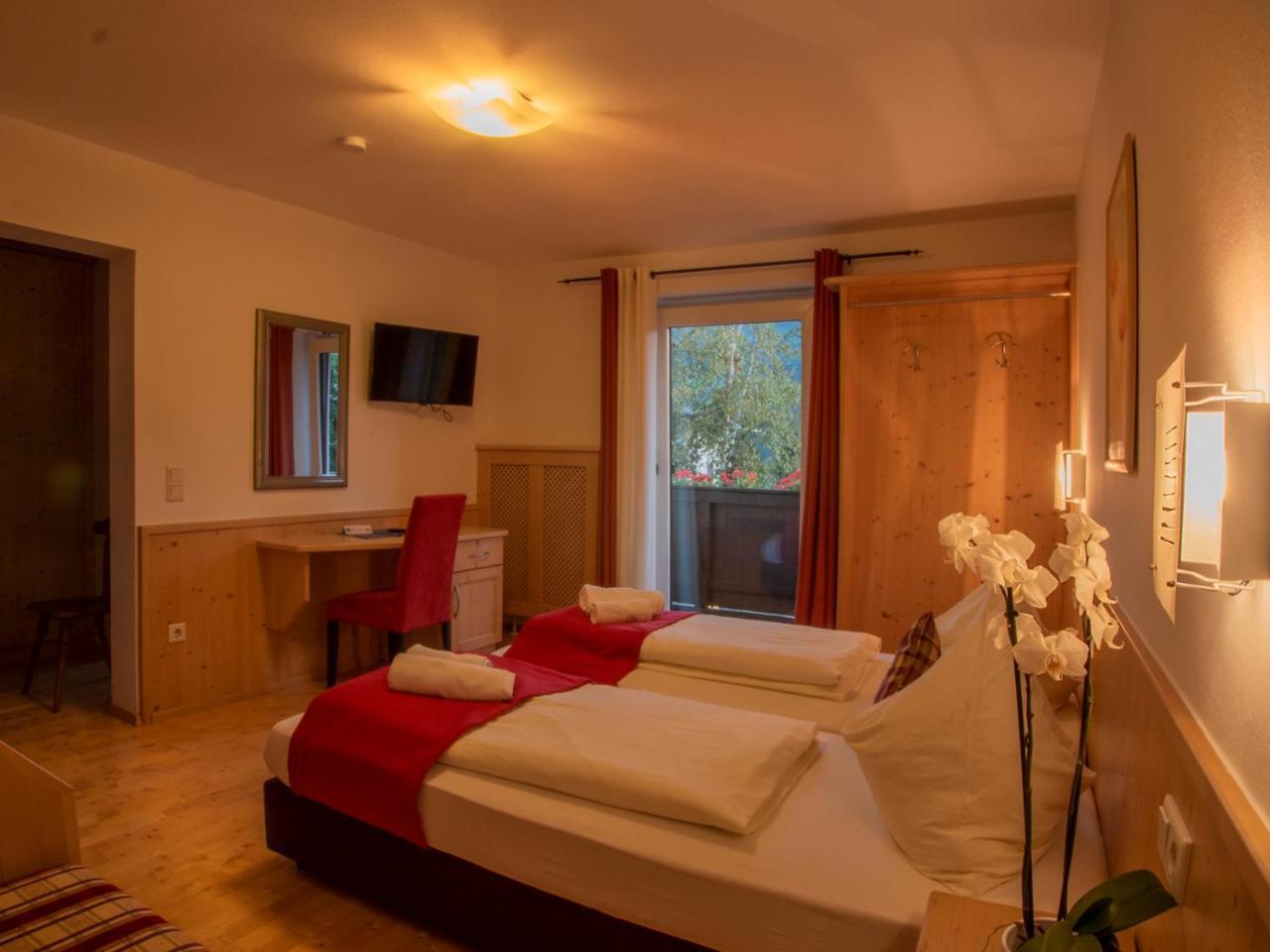 Hotel Gasthof Eschbacher Piesendorf Exterior foto